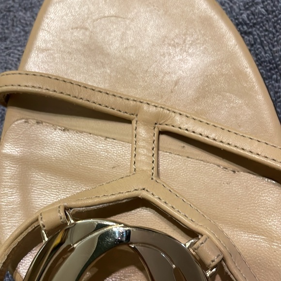 Gucci Women’s Leather Sandal, Gold Inverted G Hardware, Tan - size 38 - Picture 8 of 11